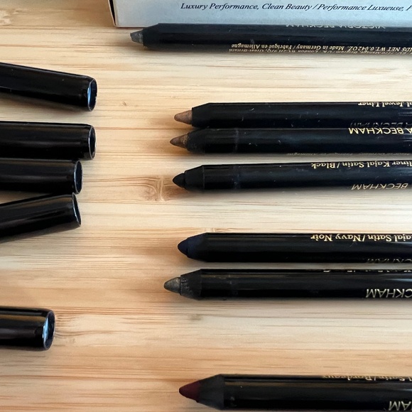 Victoria Beckham Beauty - Satin Kajal Liner (7 liners) + Sharpener + Pouch - Picture 2 of 3